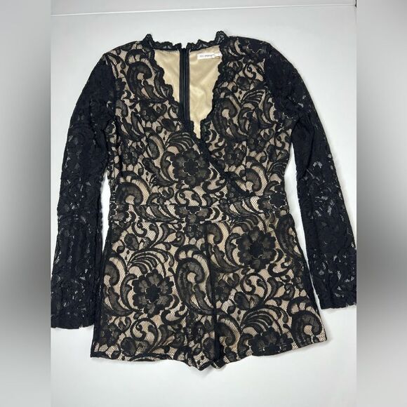 Blu Pepper Bohemian Black Lace Long Sleeve Romper size L - Picture 5 of 15